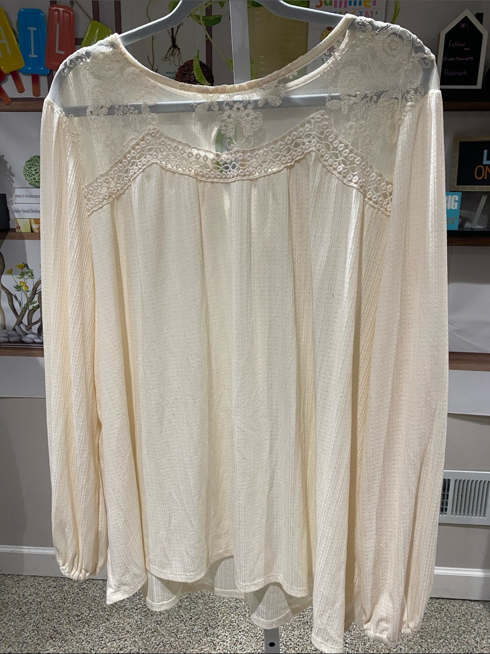 Maurices Cream Lace Yoke Long Sleeve Peasant Top 3 X. Ptp is 28 length 29.